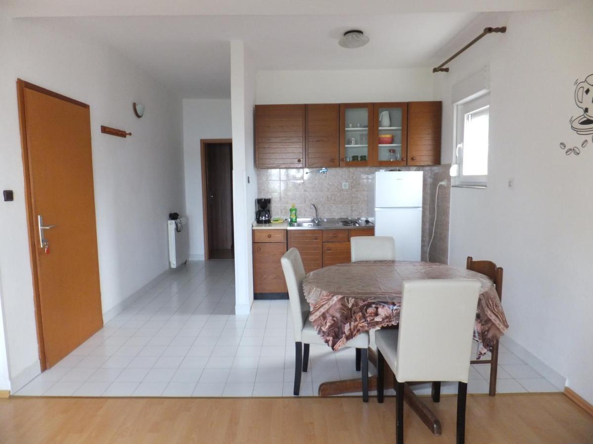Apartments Justic スペタルスカ・ドラガ 部屋 写真
